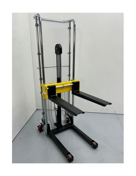 Apilador Manual 400 Kg - 1500 mm - 10562