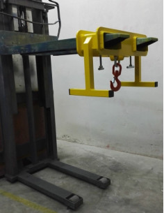 Implemento Gancho Cargador Apilador Carretilla - 1500 Kg